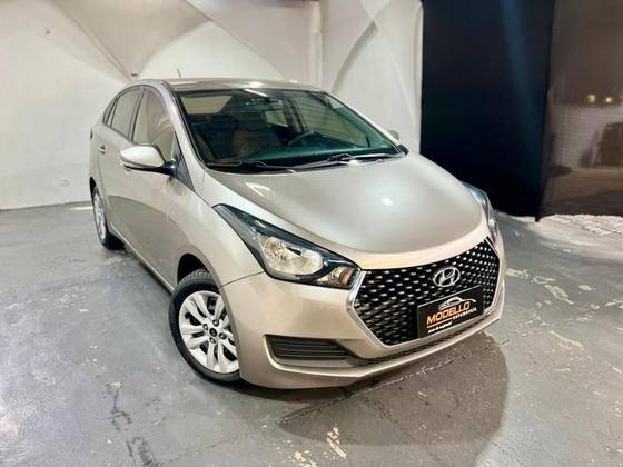 HYUNDAI HB20 1.6 COMFORT PLUS 16V FLEX 4P AUTOMÁTICO